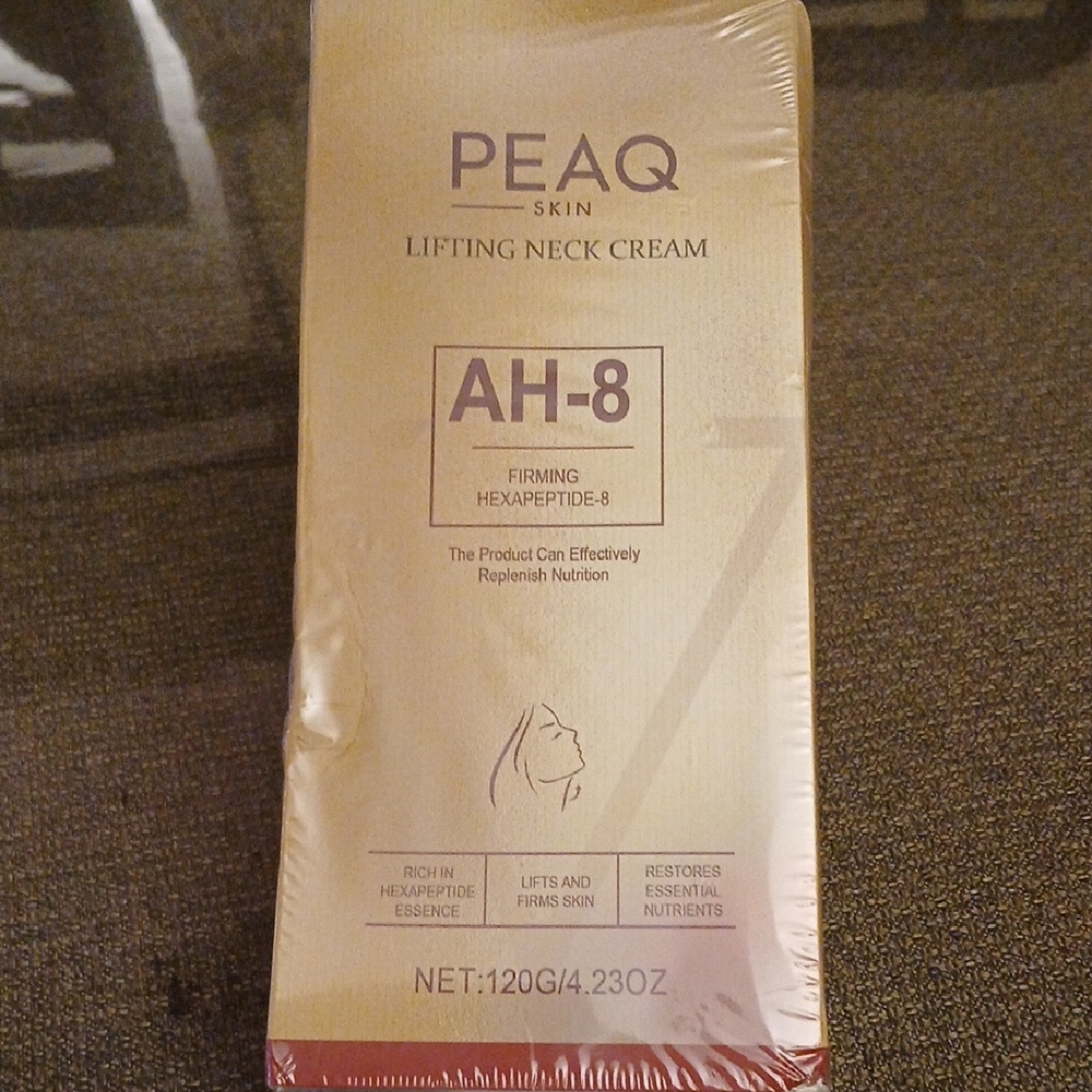 PEAQ Skin Lifting Neck Cream New In Box